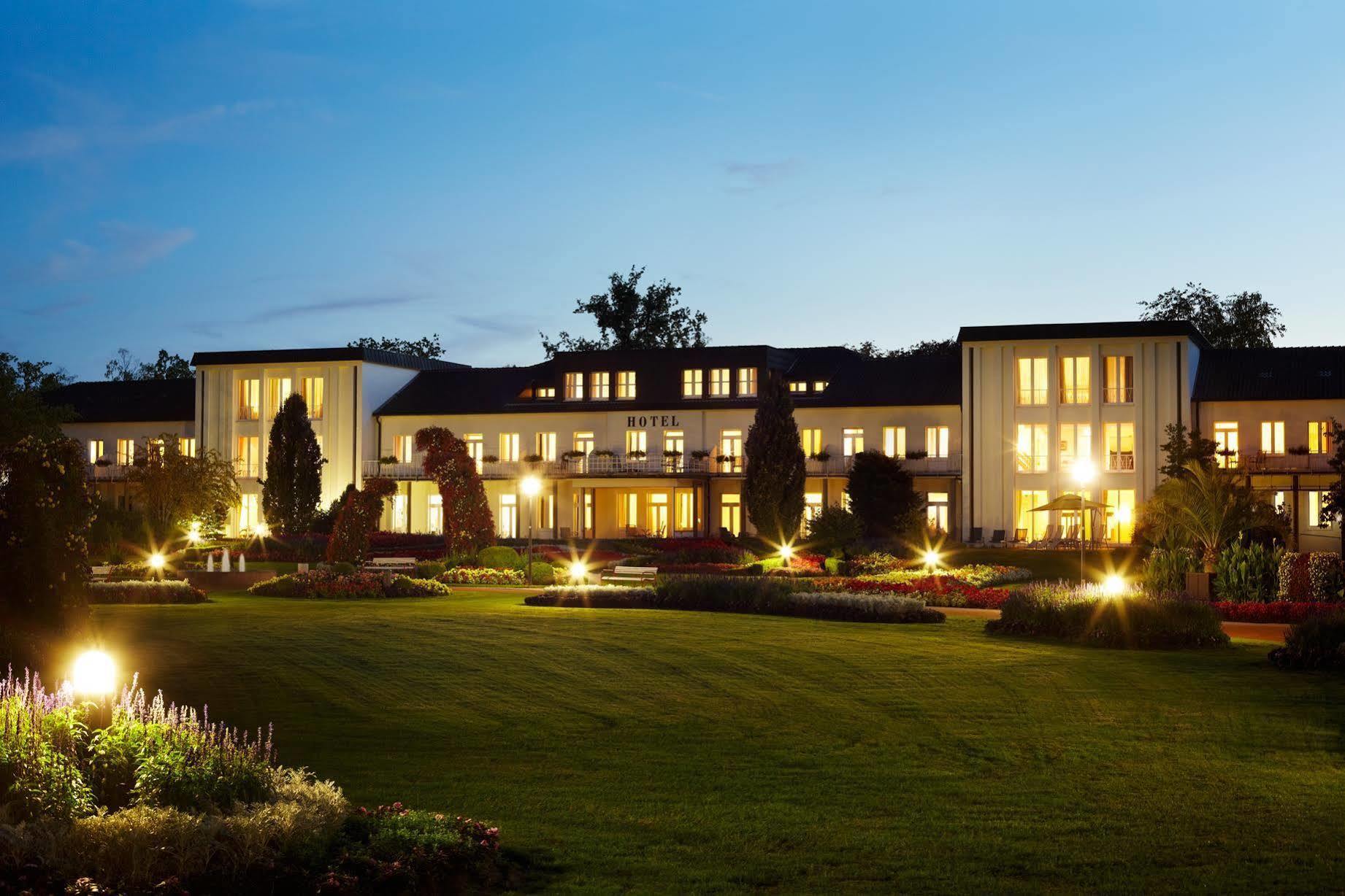 Best Western Premier Park Hotel & Spa Bad Lippspringe Buitenkant foto